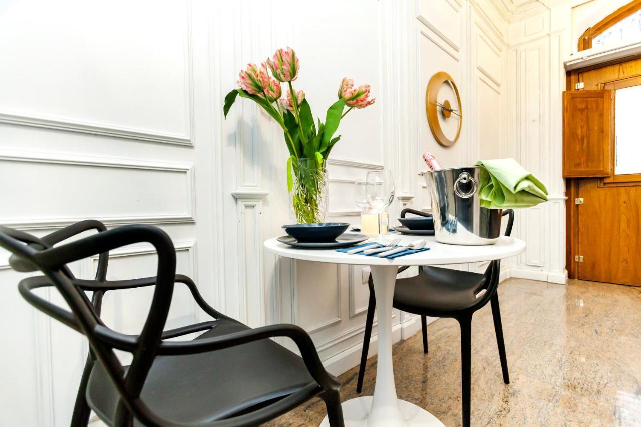 Navona Artist 8 Apartment Rome